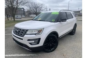 $9995 : 2017 Explorer XLT thumbnail