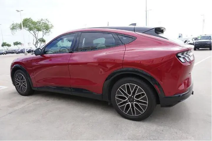 $31288 : Ford Mustang Mach-E 2024 Pre image 4