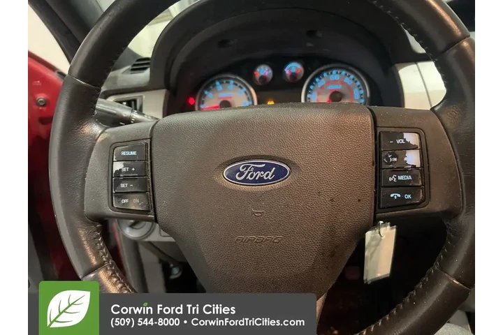 $4989 : Ford Focus 2011 Sport SES 4d image 2