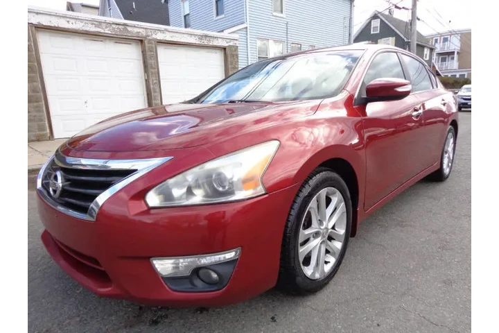 $7950 : 2014 Altima 2.5 SL image 7