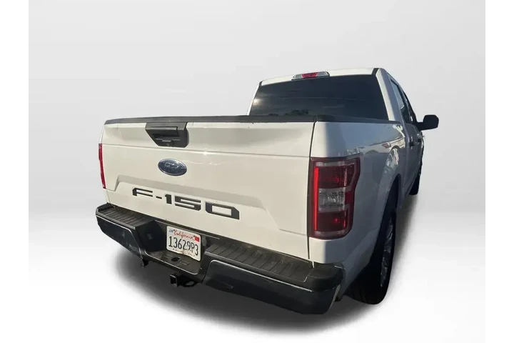 $23471 : Ford F-150 2018 4x2 XLT 4dr image 4