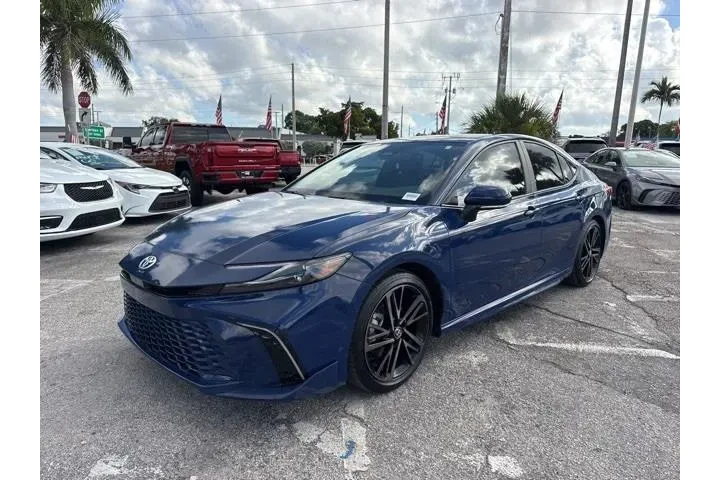 $30988 : Toyota Camry 2025 SE 4dr Sed image 7