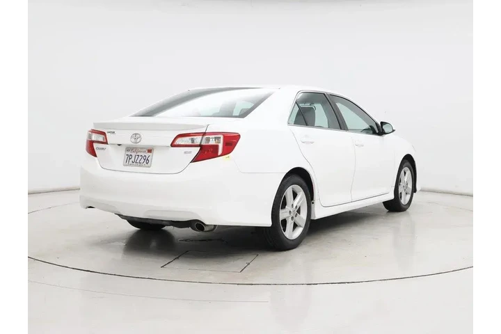 $14998 : Toyota Camry 2014 SE 4dr Sed image 8
