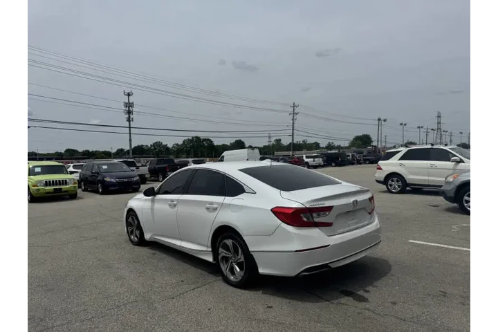 $17850 : 2018 Accord EX image 5