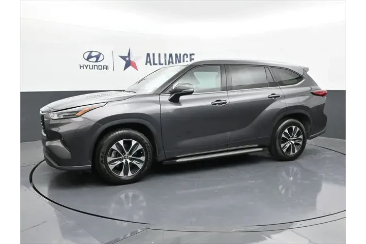 $31827 : Toyota Highlander Hybrid 202 image 2