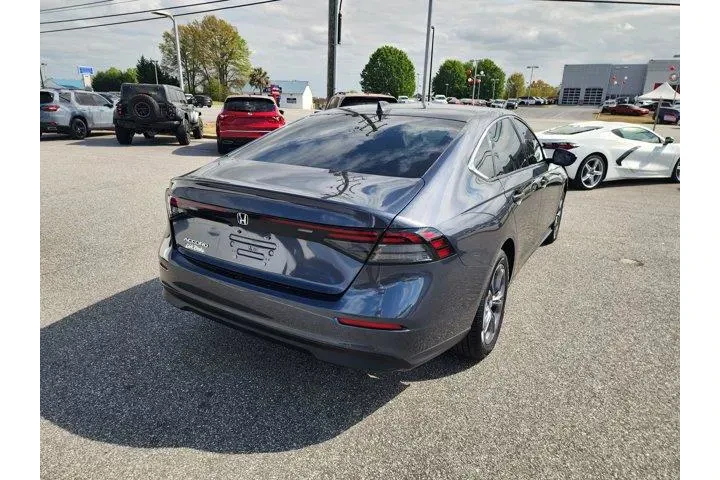 $25441 : Honda Accord 2023 EX 4dr Sed image 3