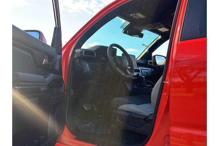 $43998 : Gold Certified 2024 Tacoma TR image 2