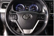 $25999 : Toyota Highlander 2019 SE 4d thumbnail
