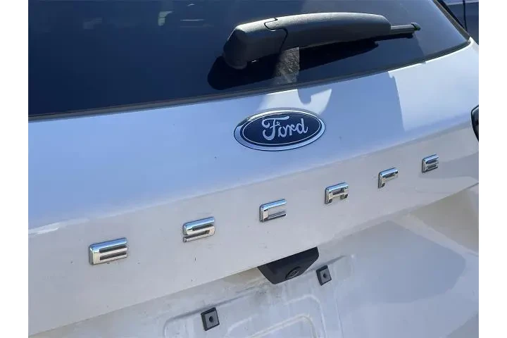 $18547 : Ford Escape 2022 SE 4dr SUV image 5