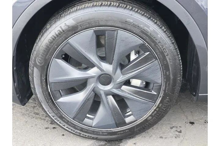 $35292 : Tesla Model Y 2024 Long Rang image 9