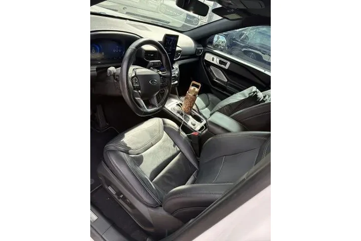 $38084 : Ford Explorer 2021 AWD ST 4d image 4