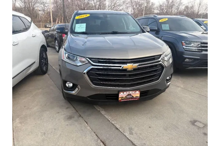 $14950 : 2018 Traverse LT Cloth image 3