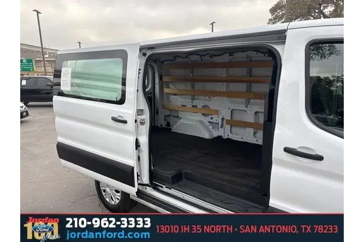 $32885 : Ford Transit 2024 250 3dr SW image 7