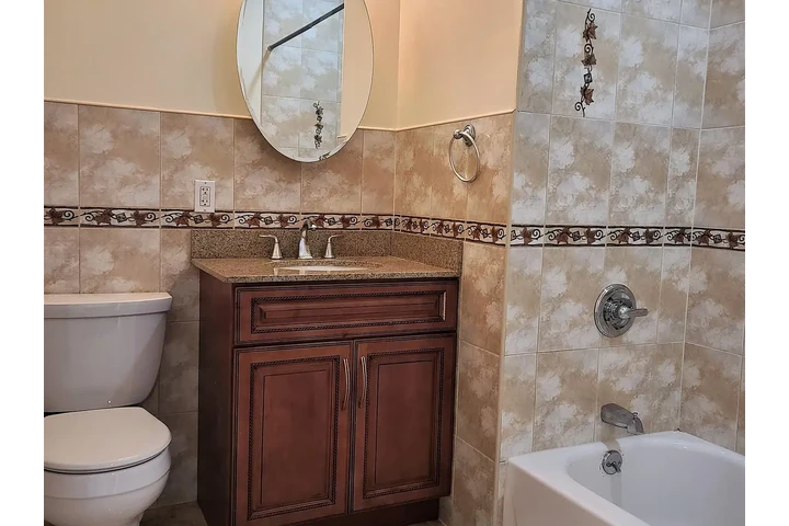$1000 : Long Beach, CA 1BD 1BATH image 8