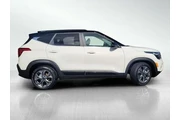 $22079 : Kia Seltos 2024 S 4dr SUV thumbnail