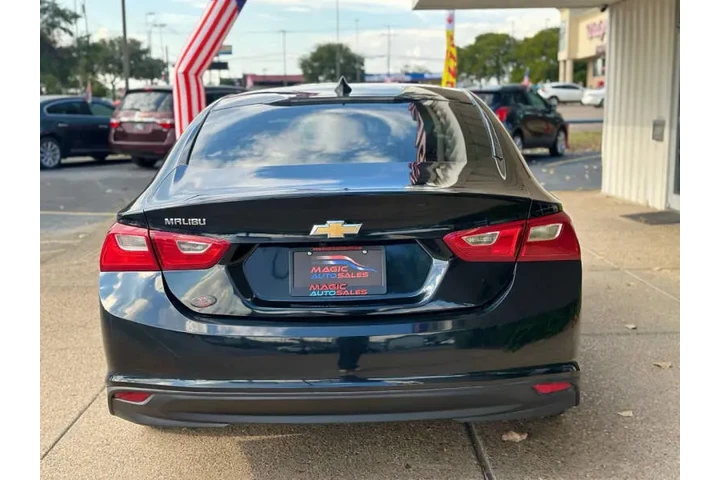 $17999 : 2016 Malibu LT image 8