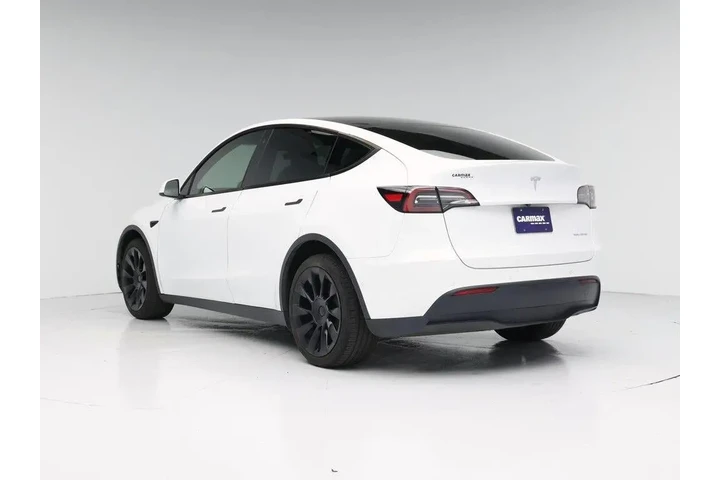 $31998 : Tesla Model Y 2022 AWD Long image 2