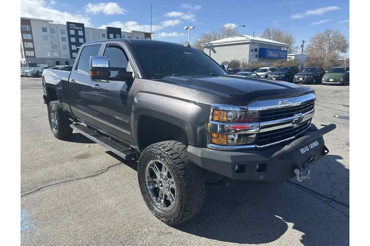 $48495 : 2016 Silverado 3500HD LTZ image 5