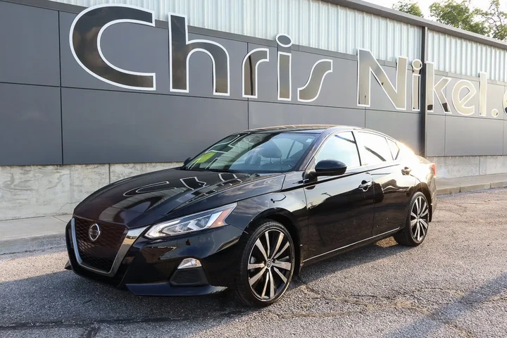 $18688 : 2022 Altima 2.5 SR image 1