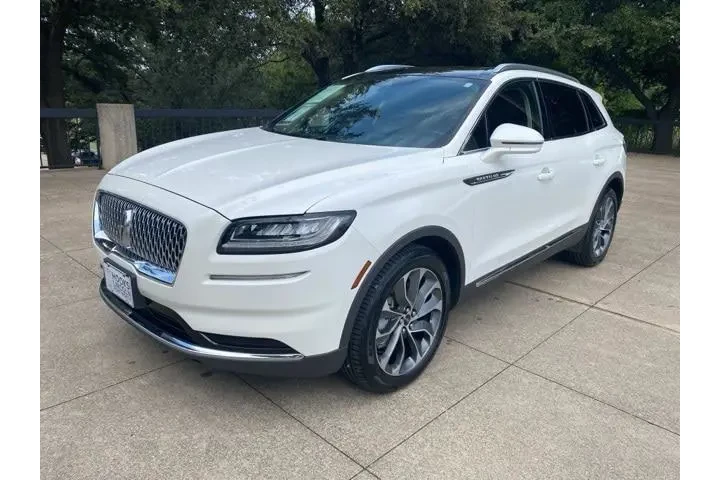 $25980 : Lincoln Nautilus 2022 Reserv image 1