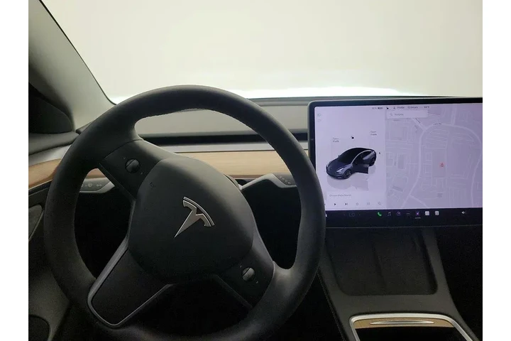 $27998 : Tesla Model 3 2023 4dr Sedan image 10