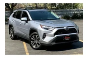 $31995 : Toyota RAV4 Hybrid 2023 AWD thumbnail