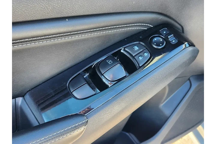 $16034 : Nissan Altima 2021 2.5 SV 4d image 10