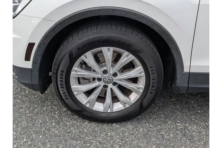 $11481 : Volkswagen Tiguan 2019 S 4dr image 9