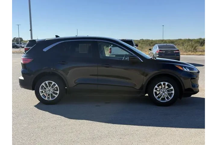 $19750 : Ford Escape 2021 AWD SE 4dr image 8