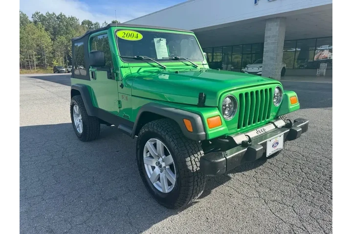 $15293 : Jeep Wrangler 2004 2dr X 4WD image 2