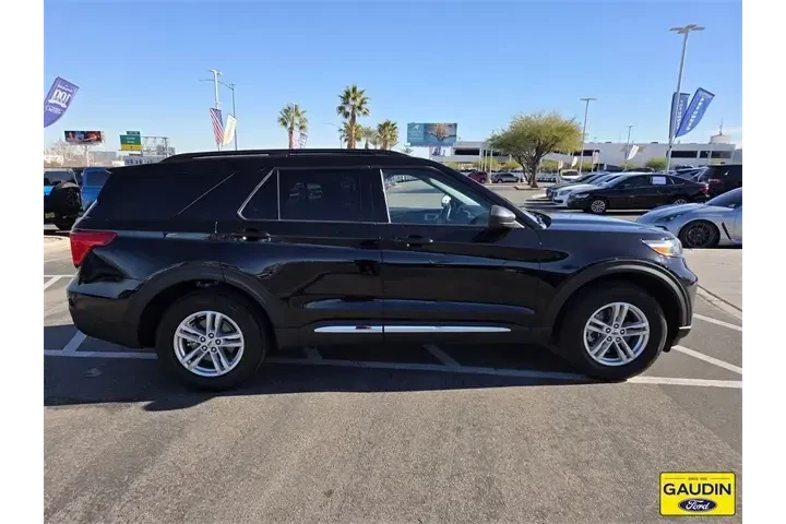 $29884 : Ford Explorer 2022 AWD XLT 4 image 8