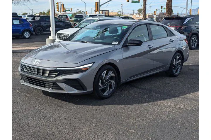 $23999 : Hyundai ELANTRA 2025 SEL Spo image 5