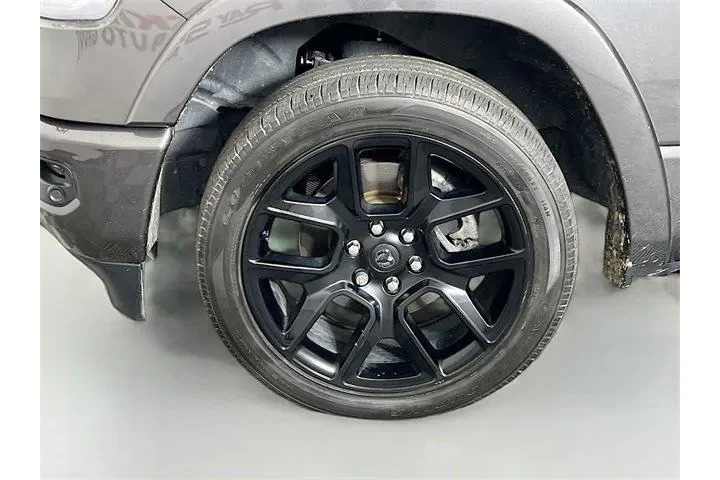 $38975 : Ram 1500 2021 4x4 Laramie 4d image 10