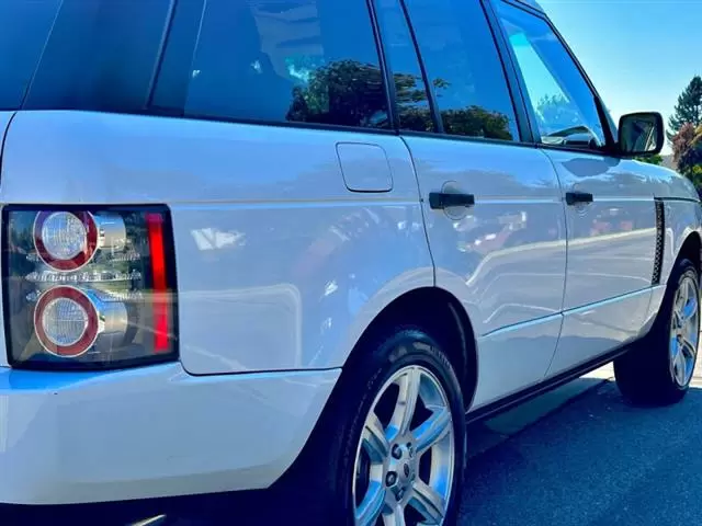 $12985 : 2011 Land Rover Range Rover S image 6