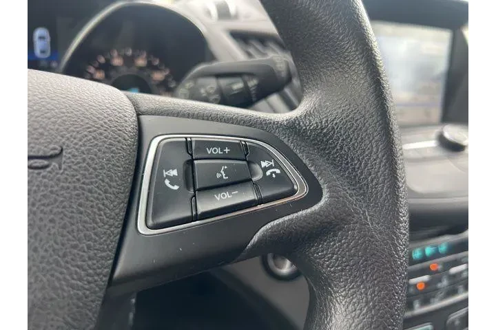 $12225 : Ford Escape 2019 SE 4dr SUV image 10