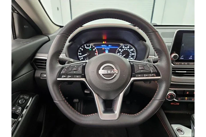 $23998 : Nissan Altima 2024 2.5 SR 4d image 10