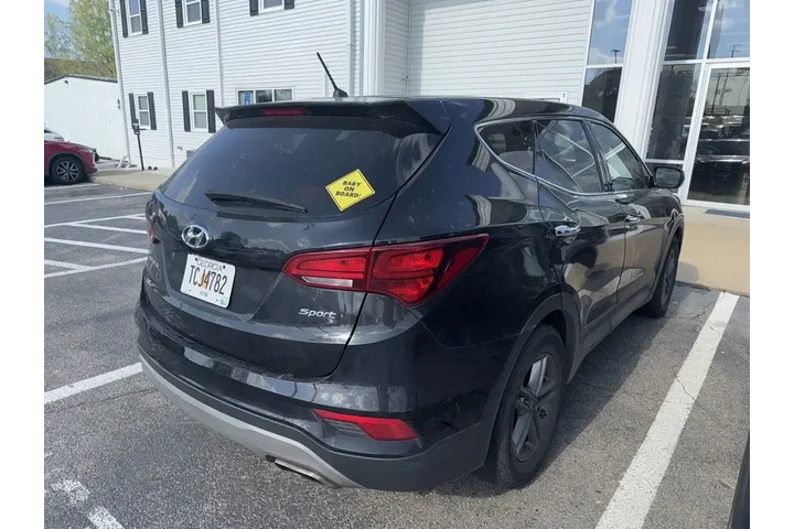 $12071 : Hyundai SANTA FE Sport 2018 image 7