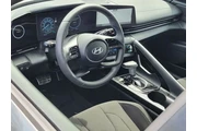 $22957 : Hyundai ELANTRA Hybrid 2025 thumbnail
