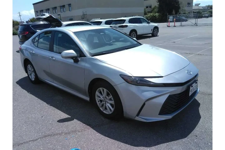 $28500 : Toyota Camry 2025 SE 4dr Sed image 1