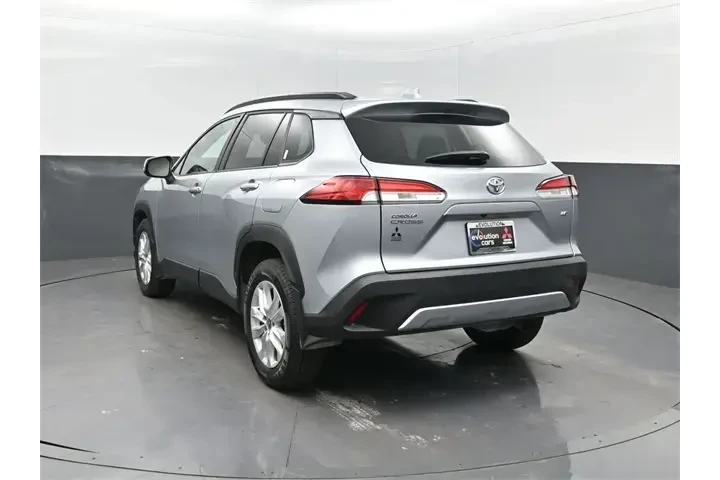 $23747 : Toyota Corolla Cross 2024 LE image 3