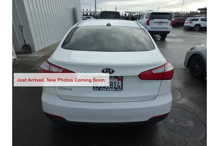 $7900 : Kia Forte 2016 LX 4dr Sedan image 5