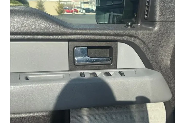 $11555 : Ford F-150 2014 4x4 FX4 4dr image 9