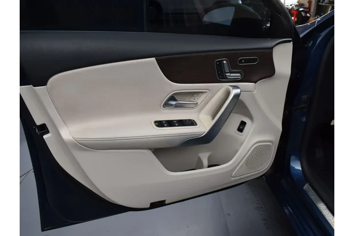 $22452 : Mercedes-Benz A-Class 2022 A image 5