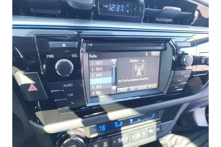 $13813 : Toyota Corolla 2016 S 4dr Se image 10