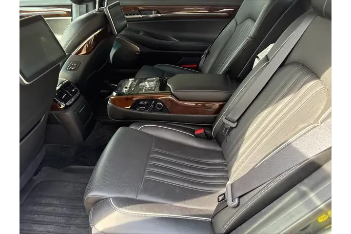 $20644 : Genesis G90 2018 5.0 Ultimat image 6