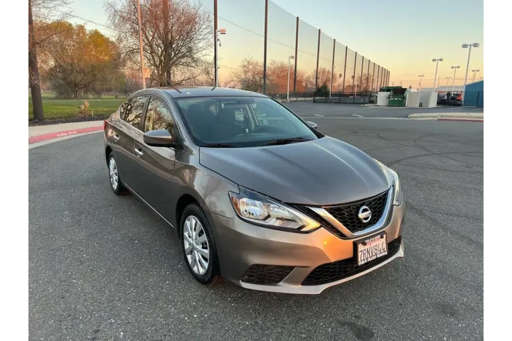 $8995 : 2016 Sentra SV image 1