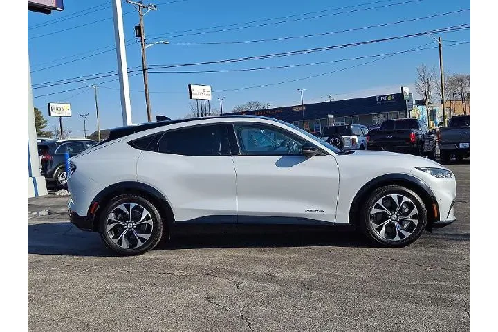 $29686 : Ford Mustang Mach-E 2023 AWD image 7