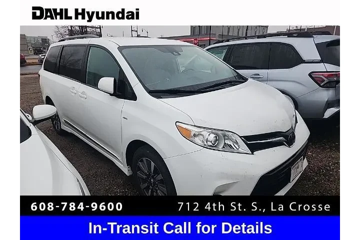 $22998 : Toyota Sienna 2019 AWD LE 7- image 1