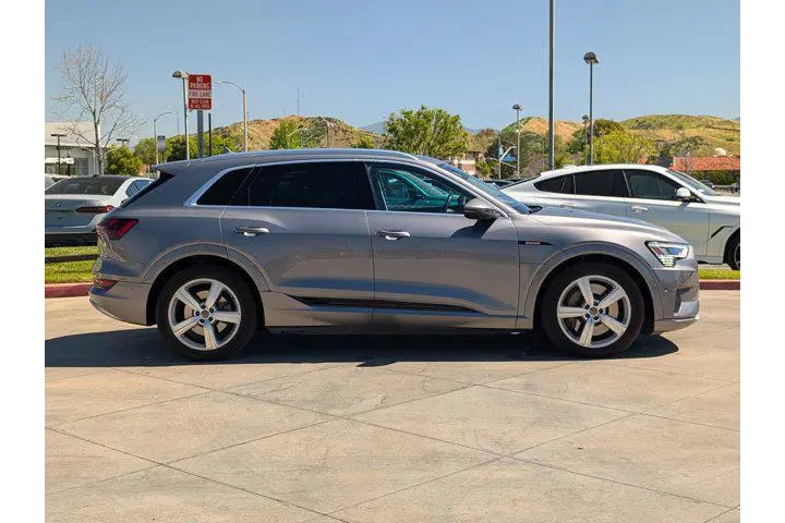 $17410 : Audi e-tron 2019 AWD quattro image 4