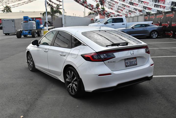 $24997 : Civic Hatchback EX-L image 6